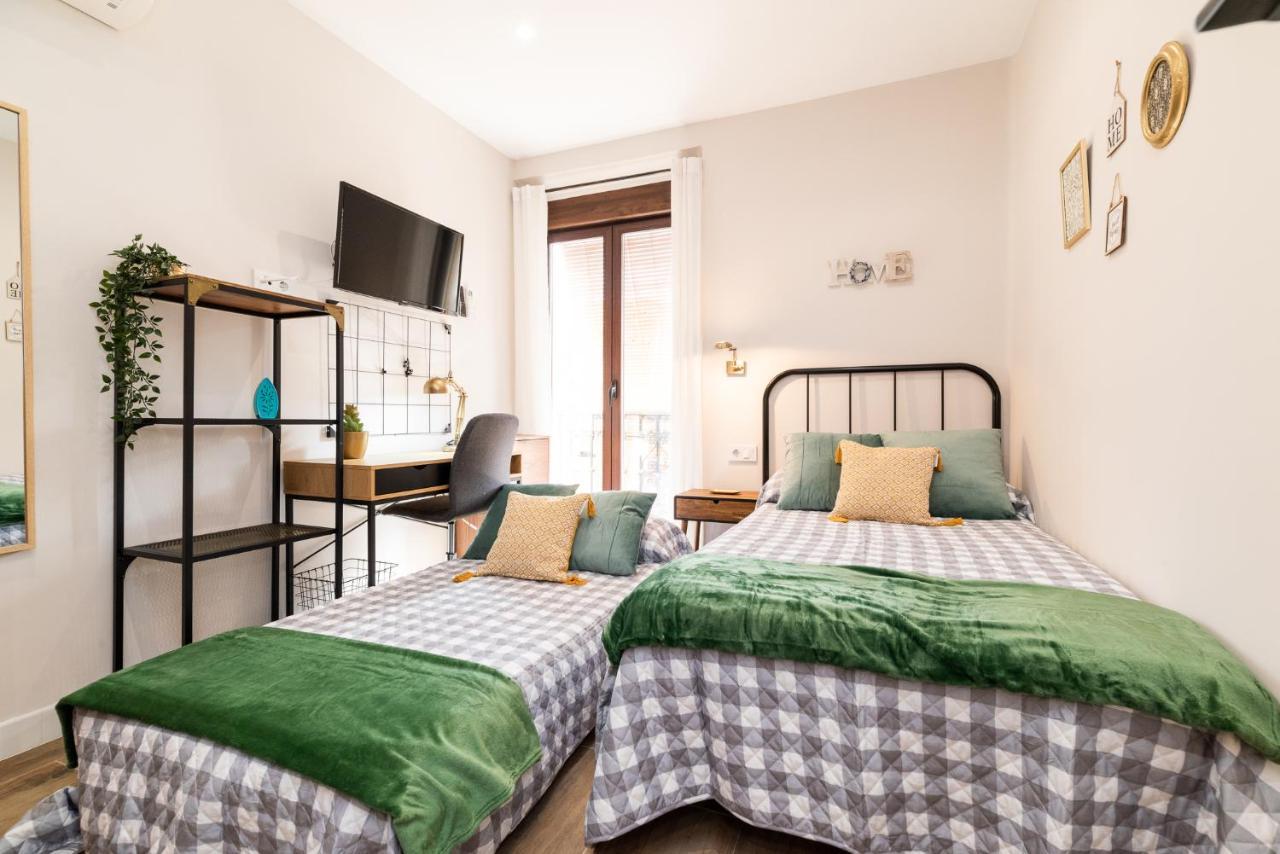 Apartament Emblematic In The Realejo *